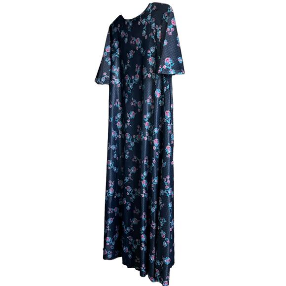 ONLY NECESSITIES FULL LENGTH SHORT SLV LOUNGER, WOMENS, L (18-20), NAVY FLORAL - Picture 5 of 11